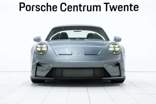 Porsche 911 (2026) thumbnail 2