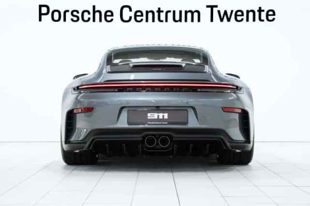 Porsche 911 (2026) thumbnail 4
