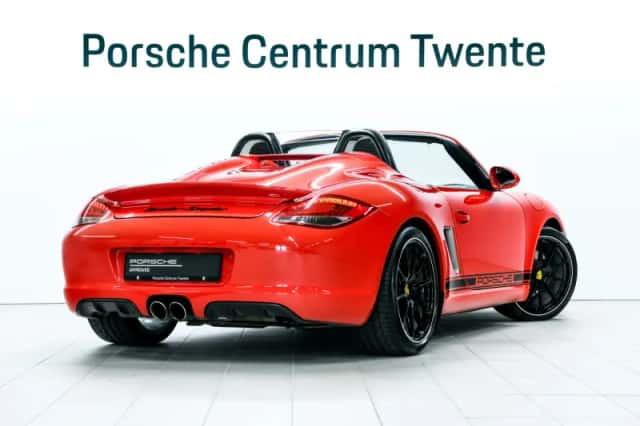 Porsche Boxster (2011) thumbnail 3