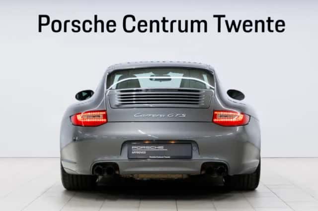 Porsche 911 (2011) thumbnail 4