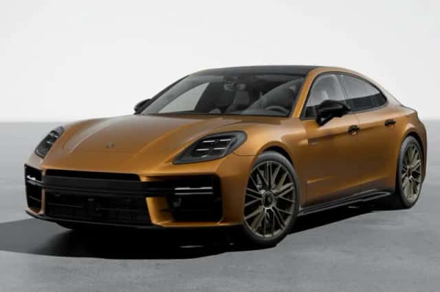 Porsche Panamera (2024) thumbnail 1