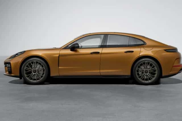 Porsche Panamera (2024) thumbnail 2
