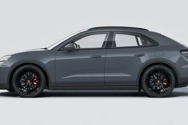 Porsche Macan (2025) thumbnail 2