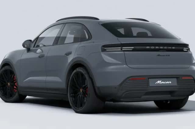 Porsche Macan (2025) thumbnail 3