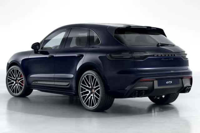 Porsche Macan (2021) thumbnail 3