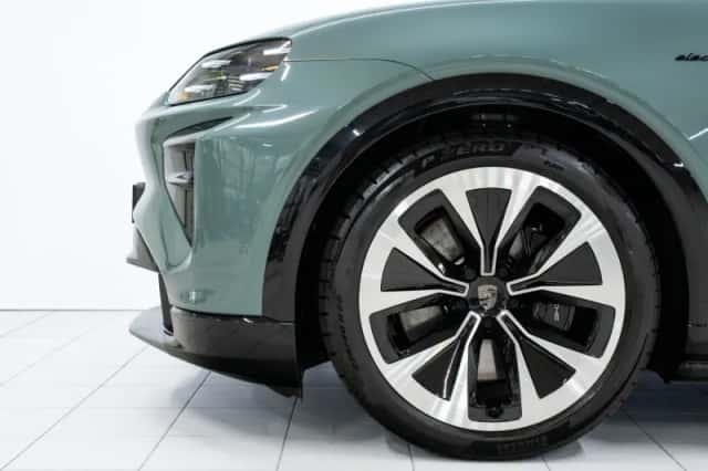 Porsche Cayenne (2026) thumbnail 6