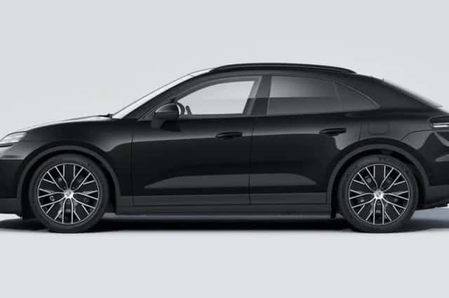 Porsche Macan (2025) thumbnail 2