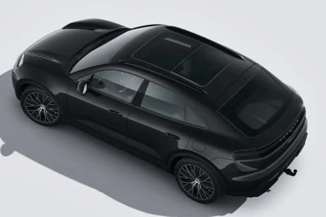 Porsche Macan (2025) thumbnail 4