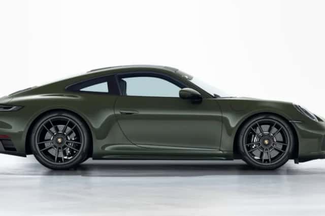 Porsche 911 (2024) thumbnail 5