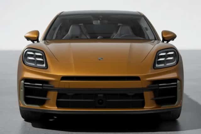 Porsche Panamera (2023) thumbnail 2