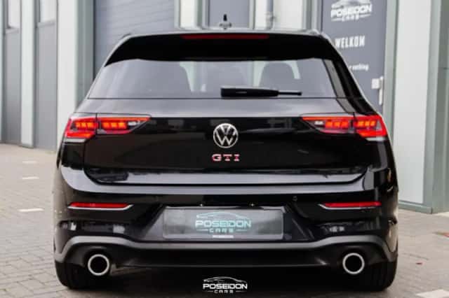Volkswagen Golf (2024) thumbnail 5