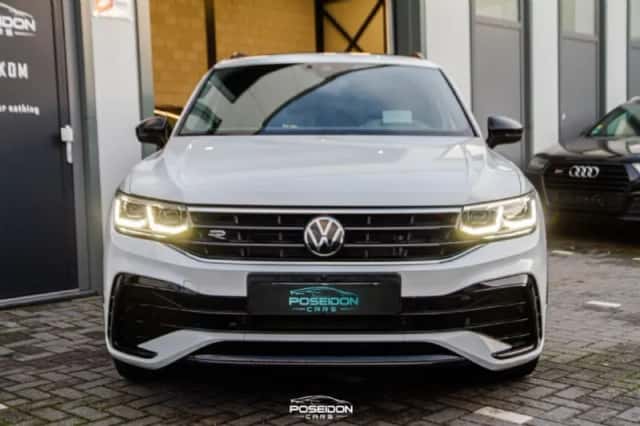 Volkswagen Tiguan (2023) thumbnail 2