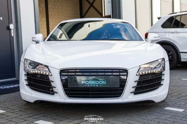 Audi R8 (2009) thumbnail 2