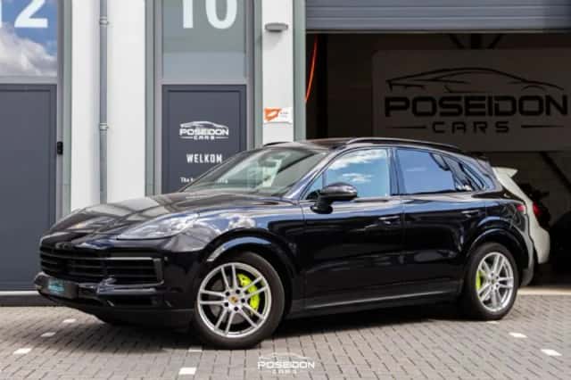 Porsche Cayenne (2019) thumbnail 1