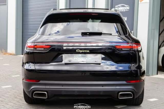 Porsche Cayenne (2019) thumbnail 5