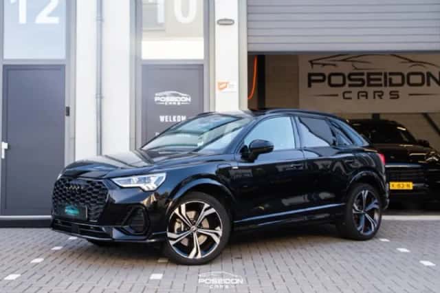 Audi Q3 (2022) thumbnail 1