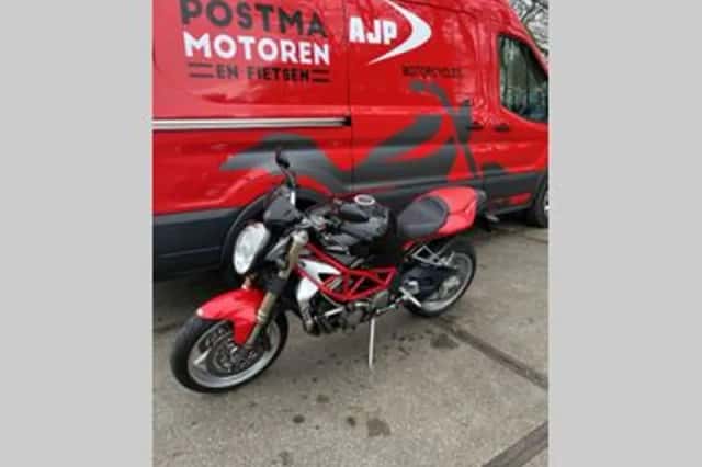 MV AGUSTA BRUTALE (2006) thumbnail 4