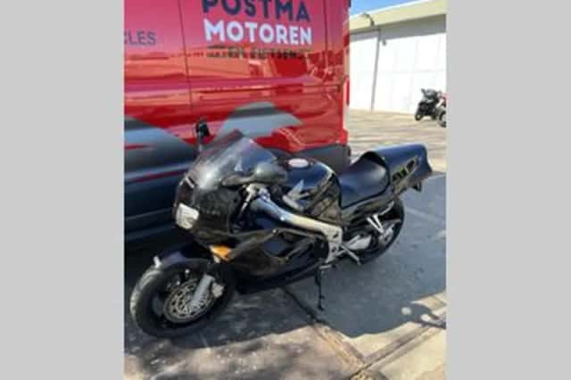 Honda VFR (1995) thumbnail 3