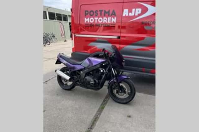 Suzuki GS (1996) thumbnail 2
