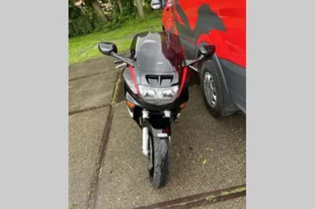 Honda CBR (1996) thumbnail 3