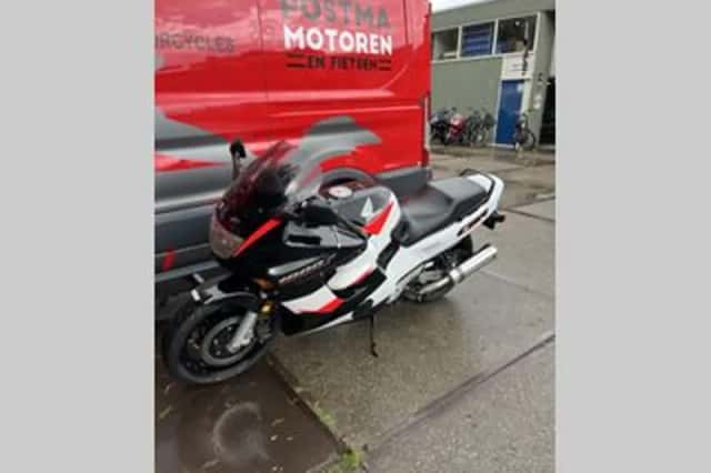 Honda CBR (1996) thumbnail 5