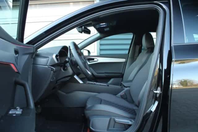 SEAT Leon (2025) thumbnail 19