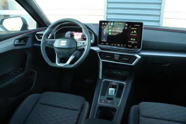 SEAT Leon (2025) thumbnail 31