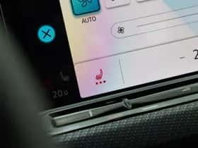 Volkswagen Golf (2024) thumbnail 25