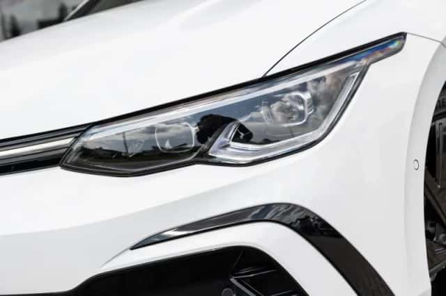 Volkswagen Golf (2024) thumbnail 27