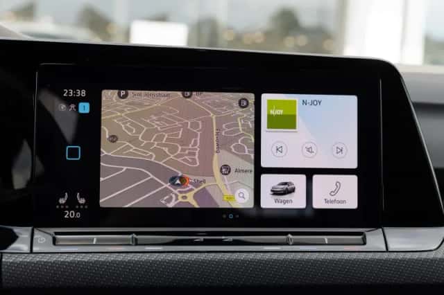 Volkswagen Golf (2024) thumbnail 32