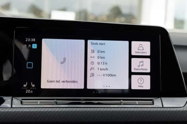 Volkswagen Golf (2024) thumbnail 35