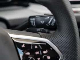 Volkswagen Golf (2024) thumbnail 45