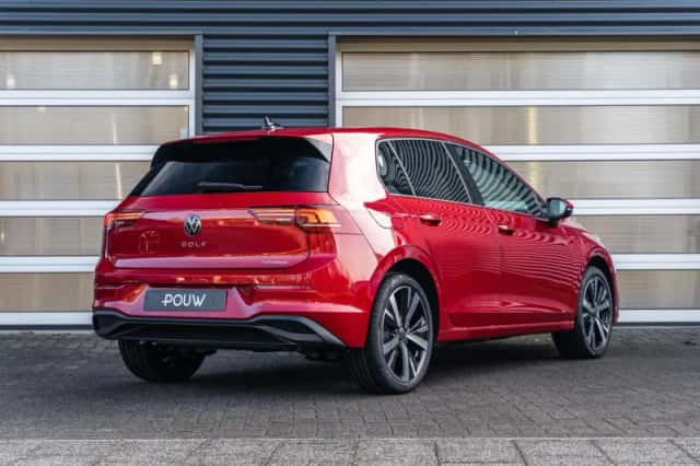Volkswagen Golf (2026) thumbnail 2