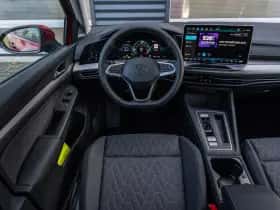 Volkswagen Golf (2026) thumbnail 23