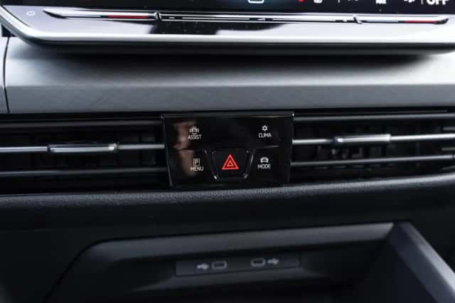 Volkswagen Golf (2026) thumbnail 31