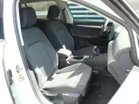 Volkswagen Golf (2025) thumbnail 15