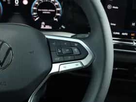 Volkswagen Golf (2025) thumbnail 25
