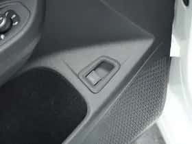 Volkswagen Golf (2025) thumbnail 38