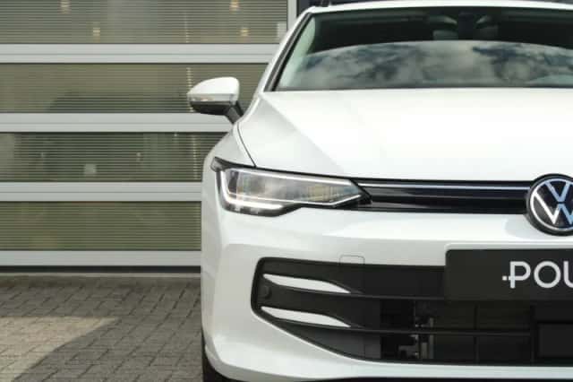 Volkswagen Golf (2025) thumbnail 7