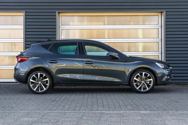 SEAT Leon (2026) thumbnail 3