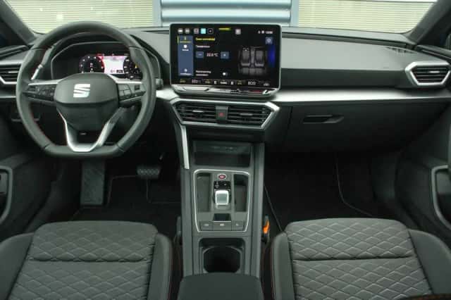 SEAT Leon Sportstourer (2026) thumbnail 5