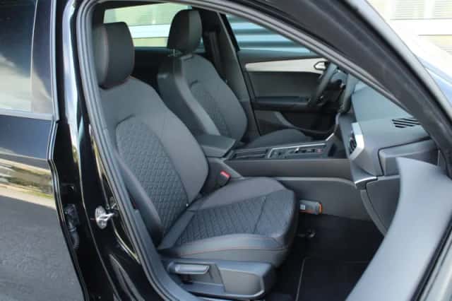 SEAT Leon Sportstourer (2025) thumbnail 15
