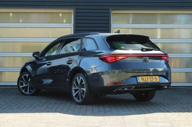 SEAT Leon Sportstourer (2025) thumbnail 11