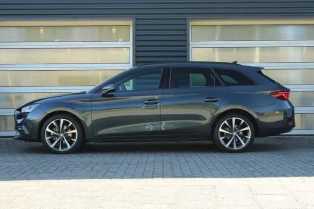 SEAT Leon Sportstourer (2025) thumbnail 12