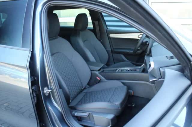 SEAT Leon Sportstourer (2025) thumbnail 15