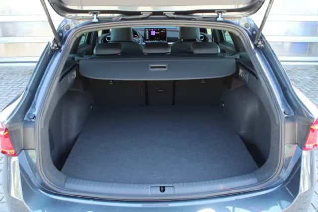 SEAT Leon Sportstourer (2025) thumbnail 17