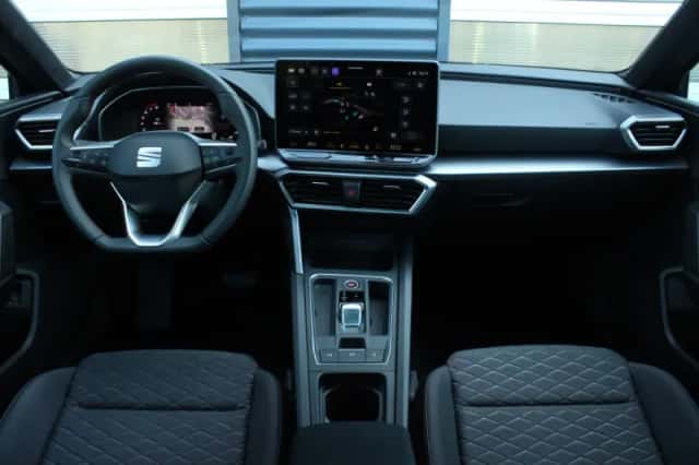 SEAT Leon Sportstourer (2025) thumbnail 5