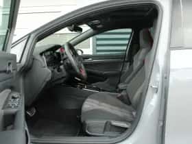 Volkswagen Golf (2025) thumbnail 18