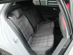 Volkswagen Golf (2025) thumbnail 36