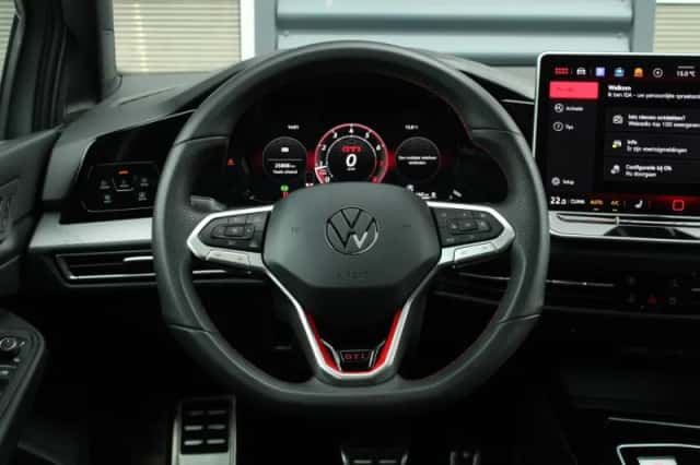 Volkswagen Golf (2025) thumbnail 41